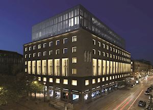 Armani Hotel, Milan