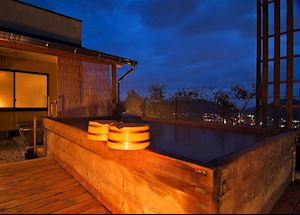 Outdoor rotemburo hot tub Outdoor rotemburo hot tub