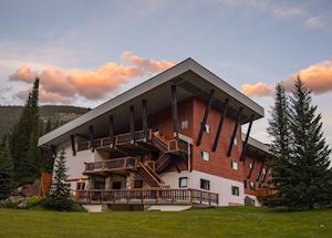 Bugaboo Lodge, Banff