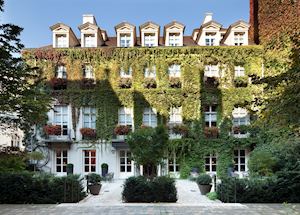 Le Pavillon de la Reine, Paris