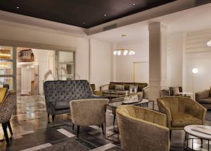 Hotel Grand Windsor Lobby