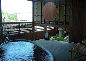 Private open air bath, Grand Hotel Tsuruga Private open air bath, Grand Hotel Tsuruga