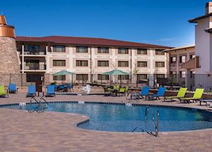 Best Western Premier Squire Inn Outdoor Pool Best Western Premier Squire Inn Outdoor Pool