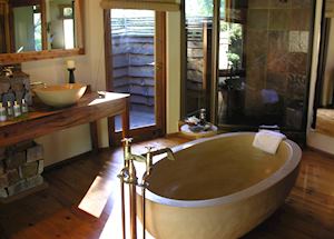 Bathroom, Tsala Treetop Lodge