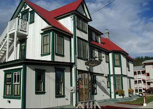 Bombay Peggy's, Dawson City Bombay Peggy's, Dawson City