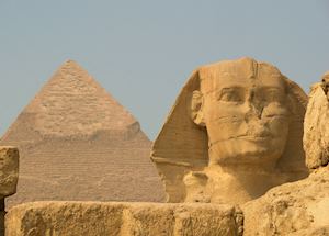 Pyramids at Giza, Egypt Pyramids at Giza, Egypt