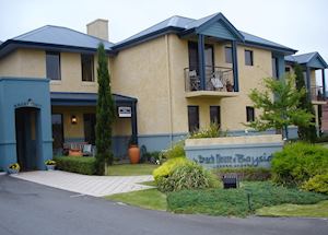 The Beach House at Bayside, Albany