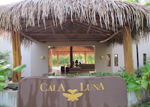 Entrance of Cala Luna, Tamarindo Entrance of Cala Luna, Tamarindo