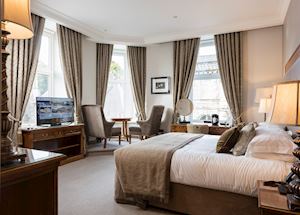 The Station Hotel, Rothes, Speyside The Station Hotel, Rothes, Speyside