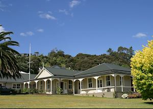 Flagstaff Lodge and Spa, Russell & The Bay of Islands Flagstaff Lodge and Spa, Russell & The Bay of Islands
