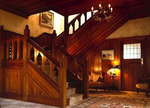 The foyer at Timara Lodge, Blenheim & The Winelands