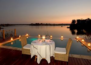 Dinner on deck at Sussi Lodge