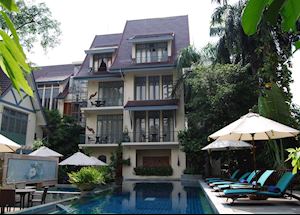 Ariyasom Villa, Bangkok