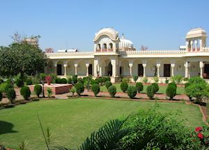 Amar Mahal, Orchha