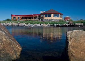 Seal River Heritage Lodge