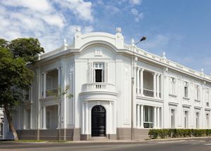 Hotel B,Lima