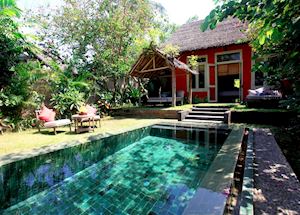 Bhagavat Gita Suite, Tugu Lombok, Sire Beach