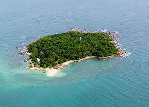 Aerial view of Koh Munnork