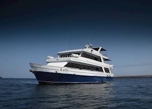 M.Y Eric.Letty,Galapagos Islands