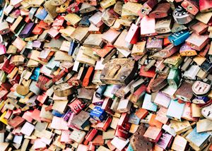 Love locks on Hohenzollern Bridge, Cologne