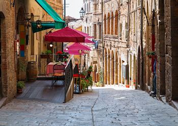 Local streets, Volterra