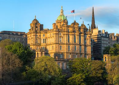 Luxury train journey through Scotland aboard the Belmond Royal Scotsman ...