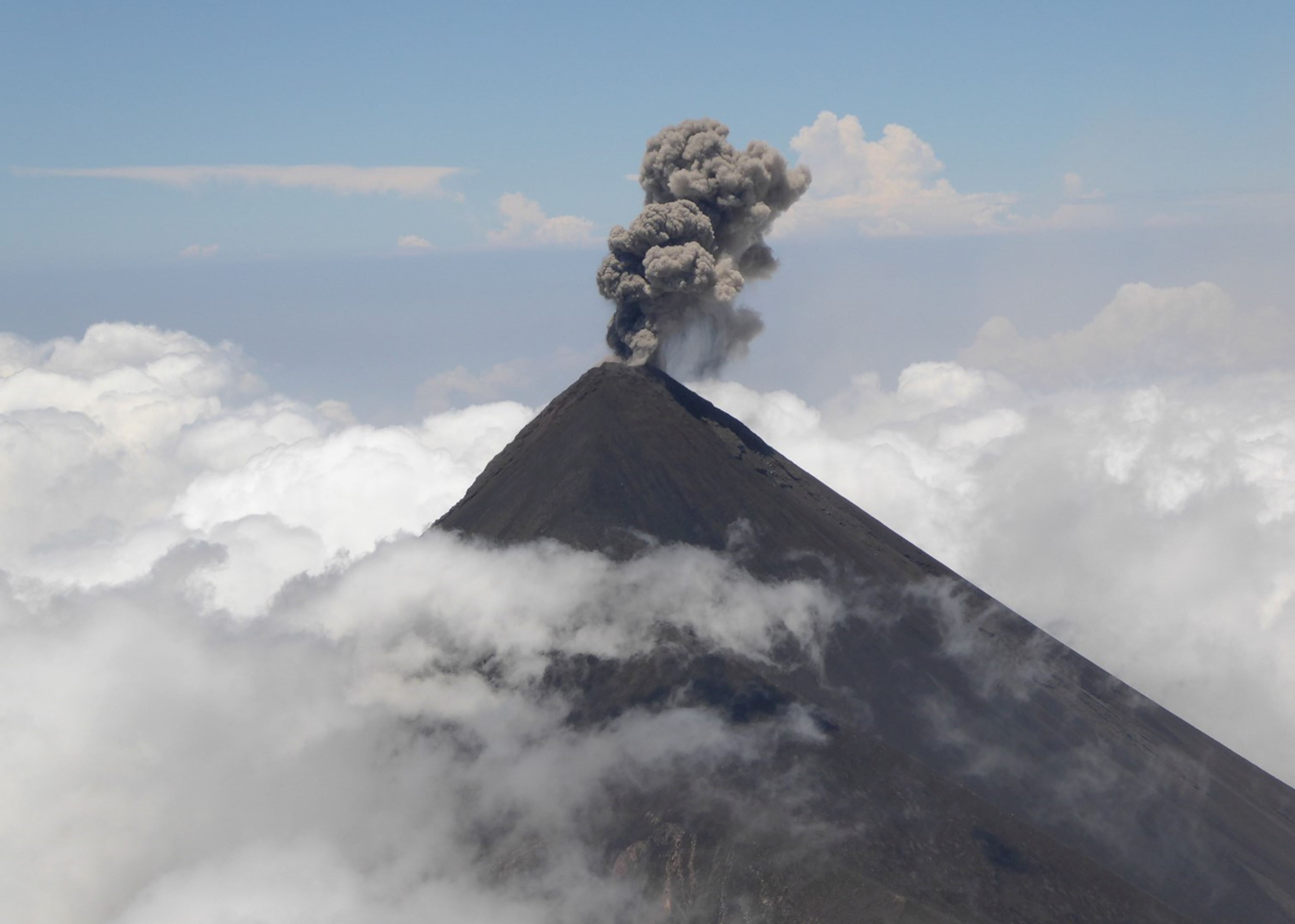 Climbing Guatemalas Acatenango Volcano Audley Travel Uk 
