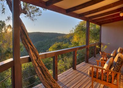 Hog Hollow Country Lodge, standard suite deck