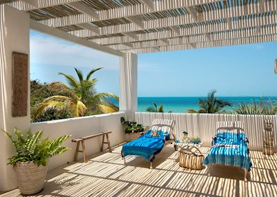 Santorini Mozambique, deck area outside suite