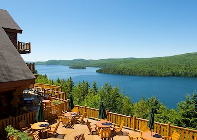 Hotel Sacacomie summer terrace