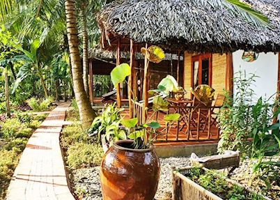 Coco Riverside Lodge
