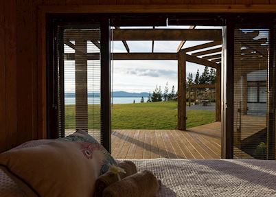 Private Fantail Spa, Mount Cook Lakeside Retreat, Twizel