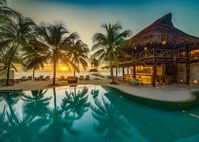 Pool deck, Viceroy Riviera Maya