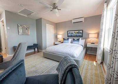 Guest room, Lantern Hill and Hollow, Ingonish