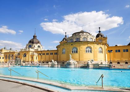 Széchenyi thermal bath, Budapest