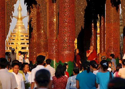 Late afternoon at the Shwedagon pagoda