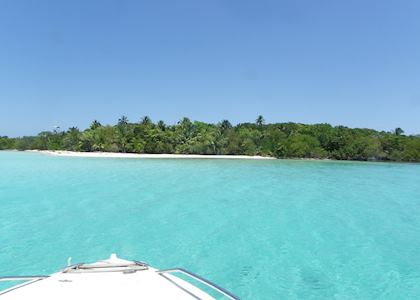 Crystal Clear waters at the Snakes Cayes, Toledo District, Belize