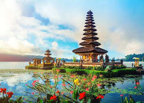 Pura Ulu Danau, Lake Bratan, Bali Pura Ulu Danau, Lake Bratan, Bali