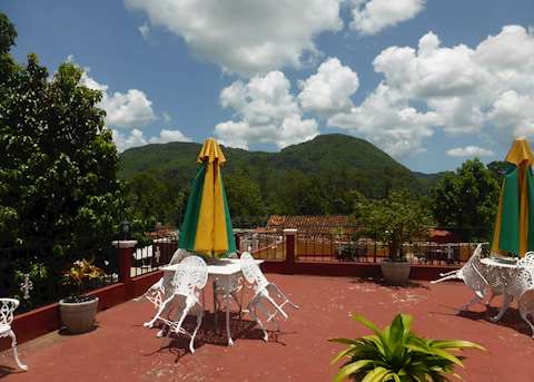The terrace at Casa Noharis y el Chino The terrace at Casa Noharis y el Chino
