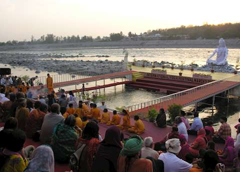 Evening aarti on the Ganges at Rishikesh Evening aarti on the Ganges at Rishikesh