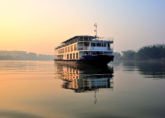 Rajmahal boat