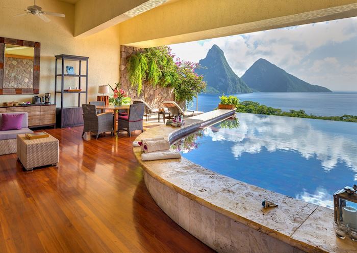 Jade Mountain Sanctuary room