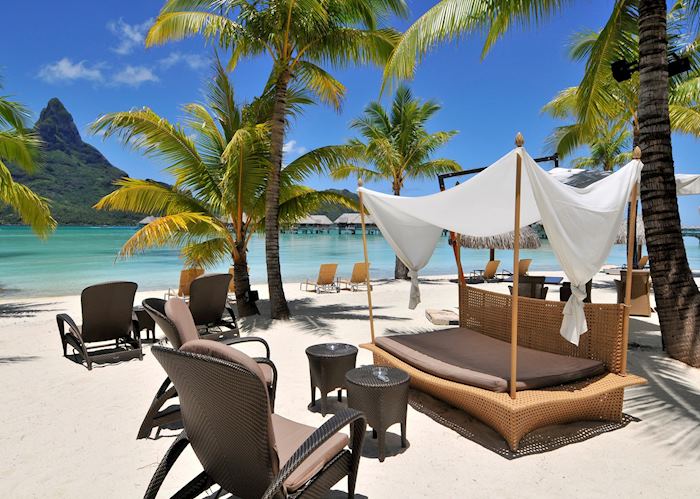 Sands Bar, InterContinental Resort and Thalasso Spa, Bora Bora