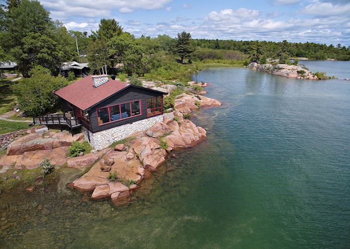 Killarney Mountain Lodge, Killarney Provincial Park