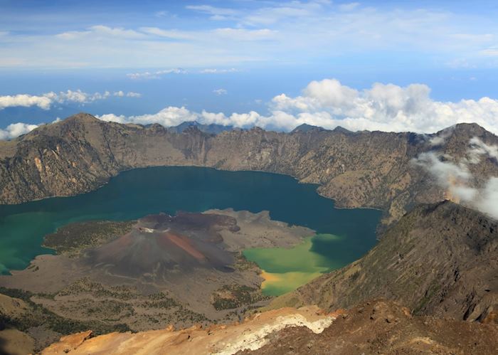 Visit Mount Rinjani, Lombok 