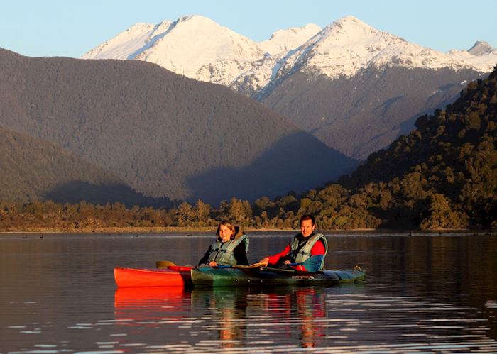Kayaking at Wilderness Lodge Lake Moeraki