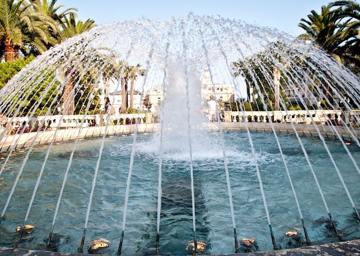 Fountain, Monte Carlo