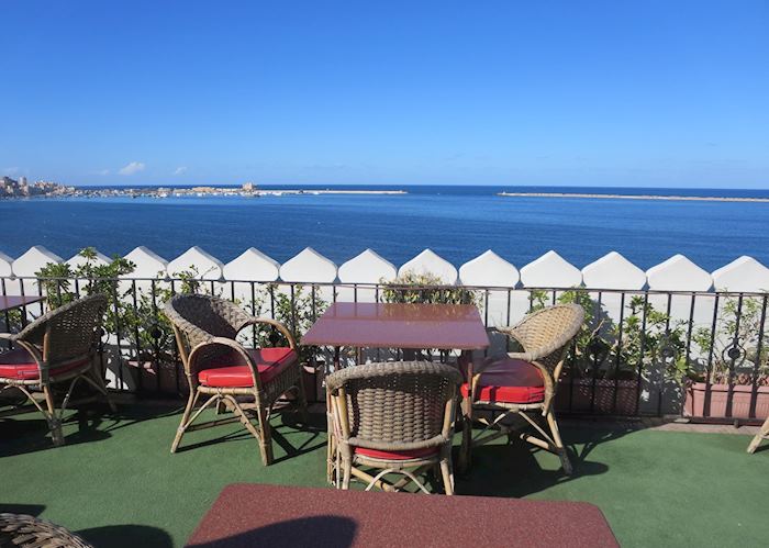 Restaurant terrace at Steigenberger Cecil Hotel