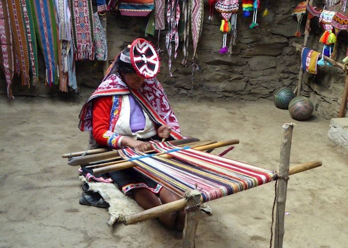 Weaver in Choquecancha, Sacred Valley, Peru