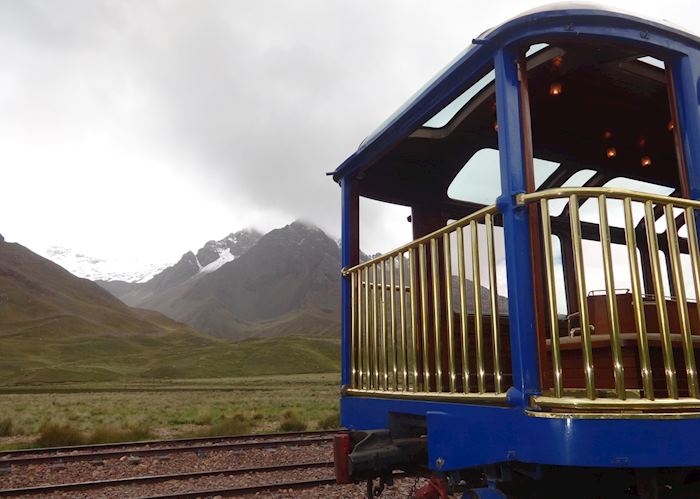 Train between Cuzco and Puno